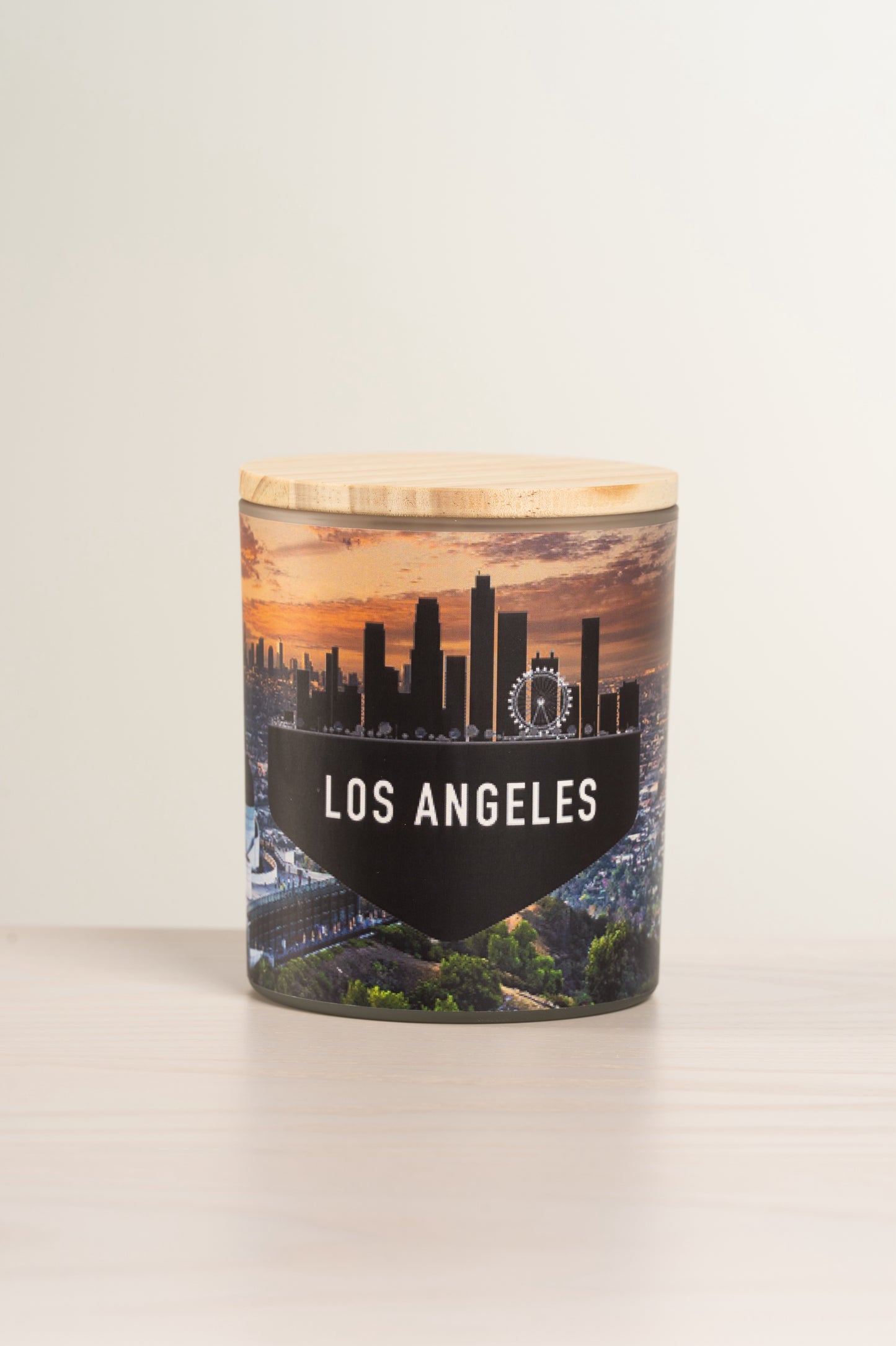 Los Angeles Inspired Scented Soy Candle 11 ounces - Great Gift For the Travelers in Your Life